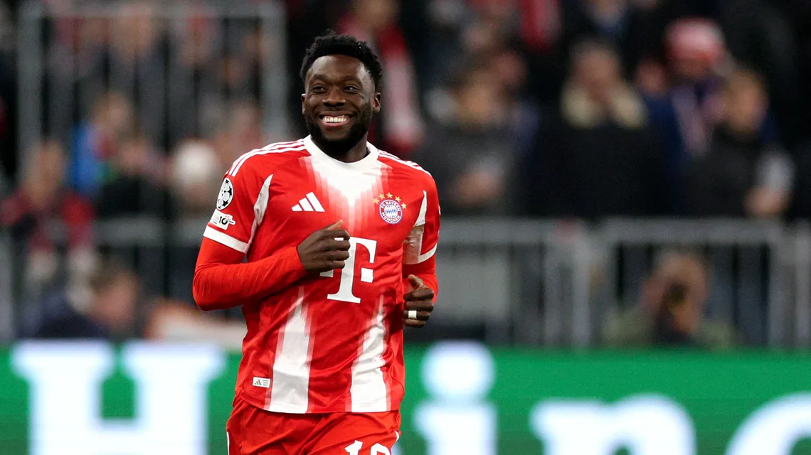 Alphonso davies và hình mẫu hậu vệ cánh của bóng đá hiện đại