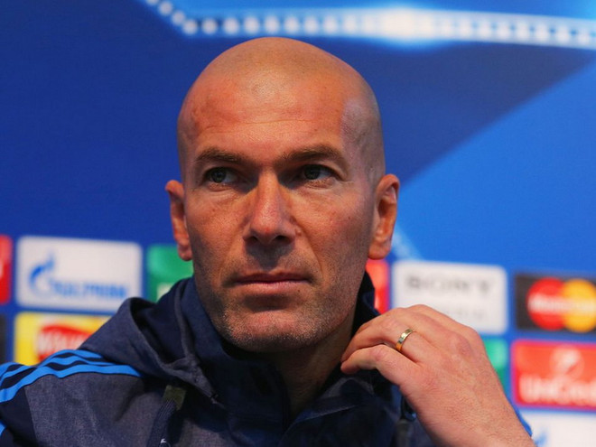 Zinédine Zidane huyền thoại bóng đá Pháp vĩ đại Zinédine Zidane huyền thoại bóng đá Pháp vĩ đại