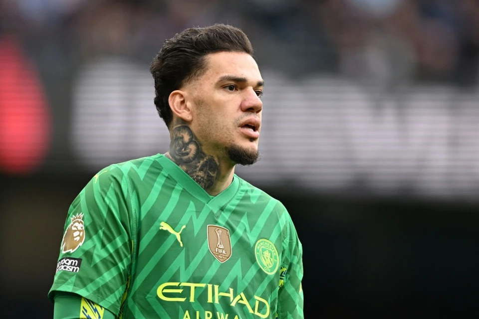 Ederson và vai trò thủ môn hiện đại hàng đầu thế giới